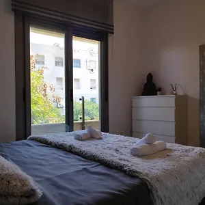 Apartamento En Urbanizacion De Lujo Con Piscina, Gimnasio Y Aparcamiento Gratis En La Zona Apartamento